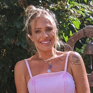 Meet your Posher, Madi